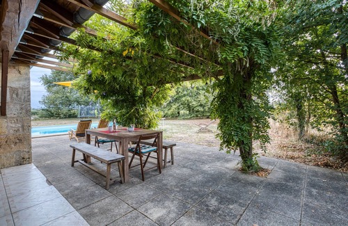 Champagnolles Casa | Holiday Home 'La Musardière' with Private Pool, Private Terrace and Wi-Fi