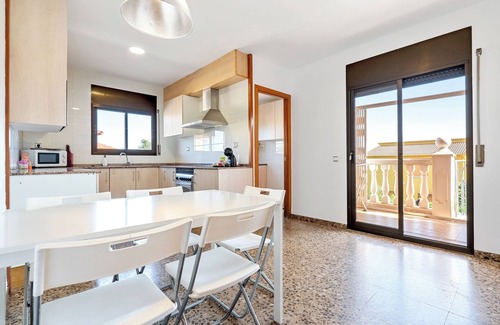 Creixell Casa | Casa de vacaciones 'La Plana' con piscina privada, Wi-Fi y aire acondicionado