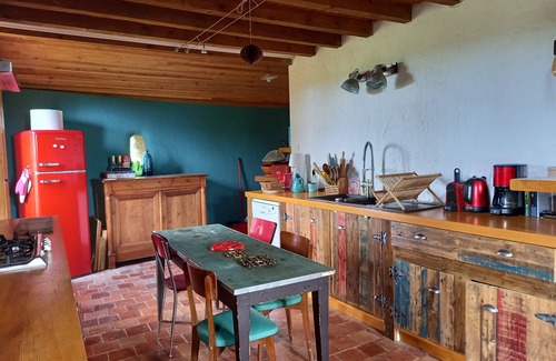 Malabat Casa | Casa de vacaciones 'La Toumet' con vistas a la montaña, piscina privada y Wi-Fi