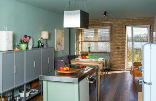 Suderstapel Casa | Holiday Home Lachs At The Eider River Bend
