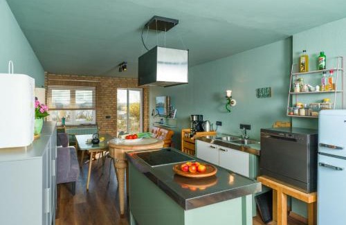 Suderstapel Casa | Holiday Home Lachs At The Eider River Bend