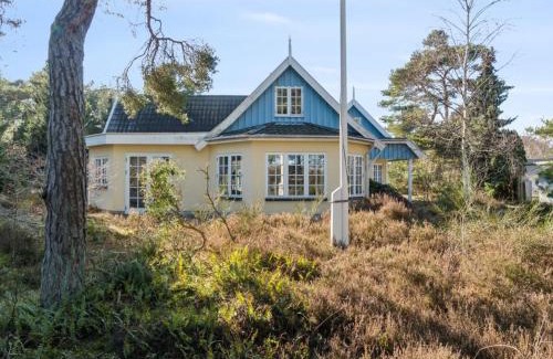 Snogebaek Casa | Holiday Home Laurentius - 50m from the sea by Interhome