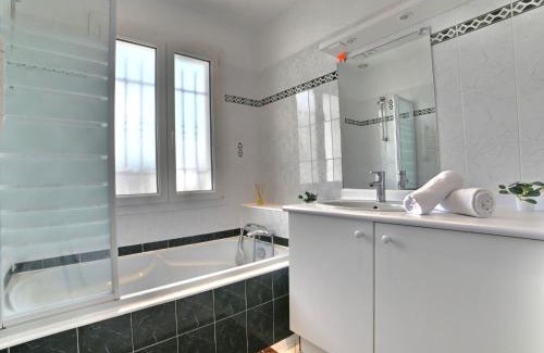 Cheray Casa | Holiday Home Le Moulin de la Filasse by Interhome