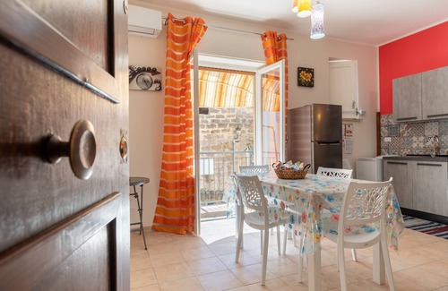 Porticello Casa | Casa de vacaciones 'Leondoro - Pirandello' con balcón y Wi-Fi