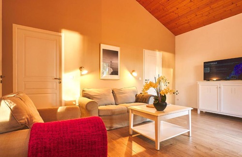 Parentis-en-Born Casa | Holiday Home Les Cottages du Lac M4 Premium by Interhome