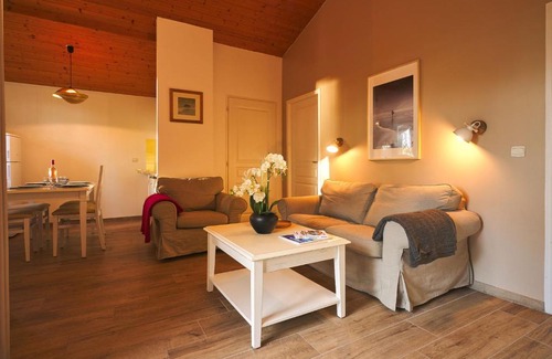 Parentis-en-Born Casa | Holiday Home Les Cottages du Lac M4 Premium by Interhome
