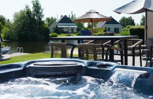 Vlagtwedde Casa | Holiday Home Lieskehuis Wellness de Luxe 10-2 by Interhome