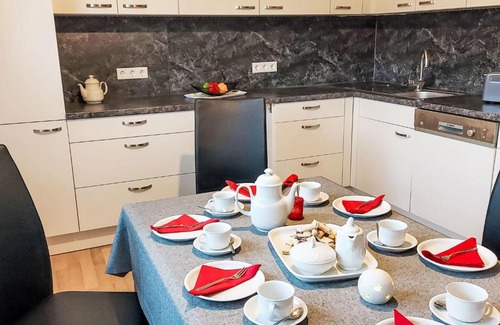 Steinheim Casa | Holiday Home Lindenstraße-3 by Interhome