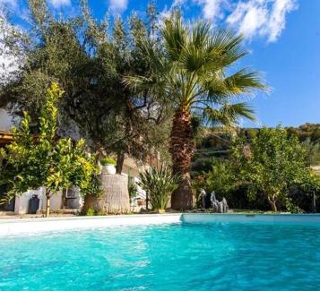 Sant'Angelo di Brolo Casa | Holiday Home Lucifero
