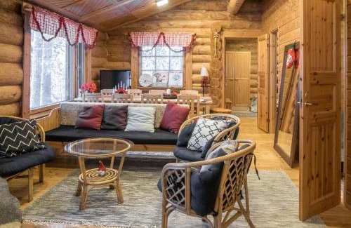 Ruka Casa | Holiday Home Mänty by Interhome