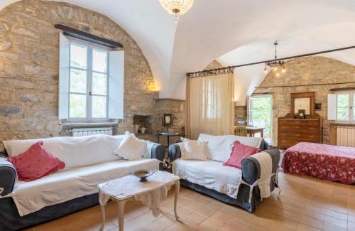 Costarainera Casa | Holiday Home Muin du Pie - SLR120 by Interhome