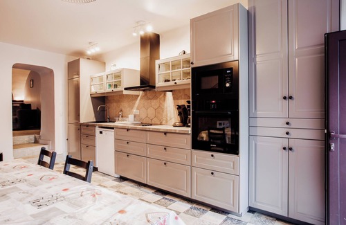 Novallay Casa | Casa de vacaciones 'Maison 3 Vallées Val Thorens' con jardín privado y balcón