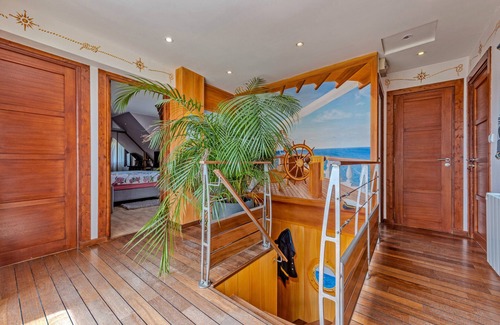 Porspoder Casa | Casa de vacaciones 'Maison Avec Spa À 700m De La Plage' con terraza privada, jardín privado y Wi-Fi