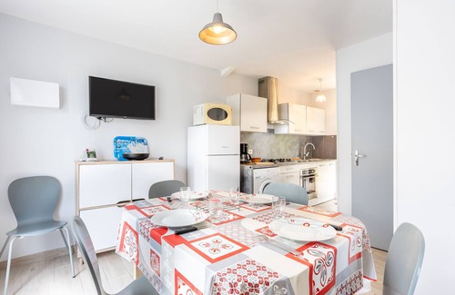 Maille Casa | Holiday Home 'Maison De 2 À 4 Personnes' with Private Terrace, Private Garden and Wi-Fi
