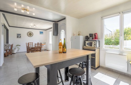 Saint-Guenole Casa | Casa de vacaciones 'Maison Proche Du Port Plage Et Surf' con terraza privada, jardín privado y Wi-Fi