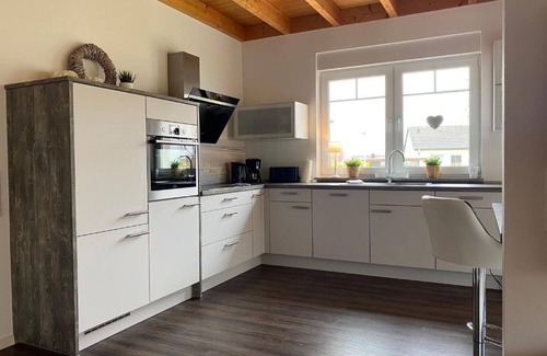 Naumburg Casa | Holiday Home 'Marlen' with Private Terrace, Private Garden and Wi-Fi