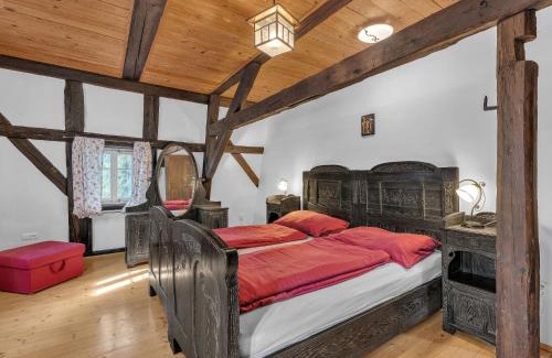 Hrensko Casa | Holiday Home Mezná u Hřenska by Interhome
