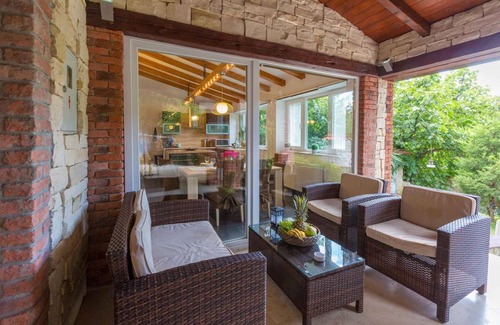 Krizisce Casa | Casa vacacional con piscina y aire acondicionado