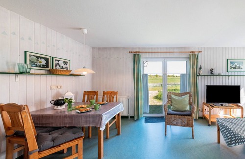 Meschendorf Casa | Casa de vacaciones "Möve ABA Bungalow 61" con terraza privada y WLAN