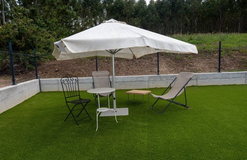 Muxia Casa | Casa de vacaciones 'Muxia' con vistas a la montaña, terraza privada y Wi-Fi
