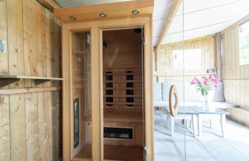 Schagerbrug Casa | Holiday Home near Dutch Coast & Sauna