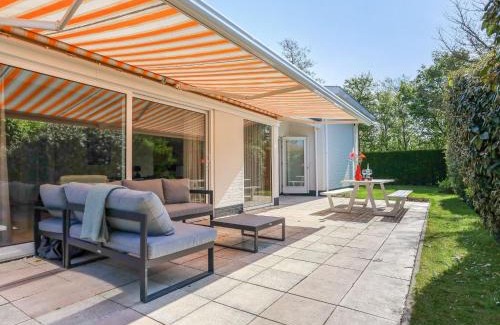 Kamperland Casa | Holiday Home near Veerse Meer with Sauna
