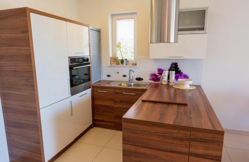 Turanj Casa | Holiday Home Nina