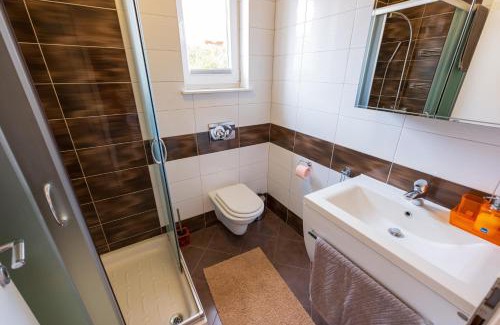 Turanj Casa | Holiday Home Nina