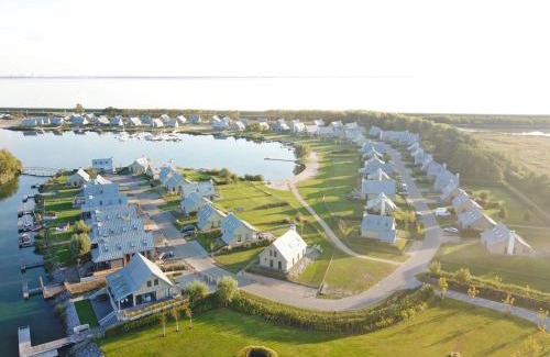 Tholen Casa | Holiday Home Oesterdam Resort by Interhome