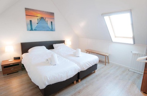 Tholen Casa | Holiday Home Oesterdam Resort-2