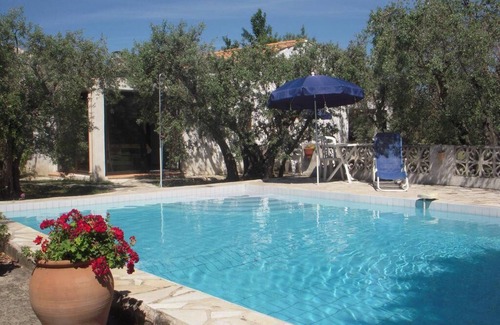 Arles Casa | Holiday home on a quiet, shady, private property