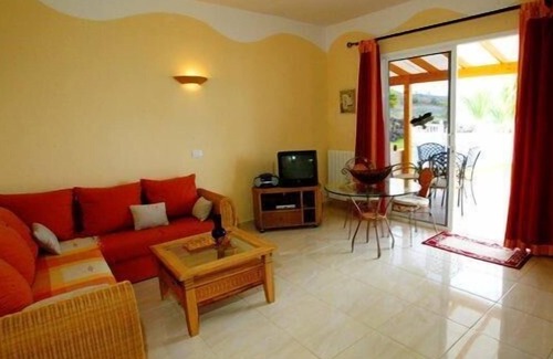 Chio Apartamento | Holiday home on luxurious Finca with tennis court, pool and BBQ facilities
