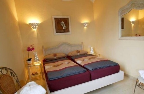 Chio Apartamento | Holiday home on luxurious Finca with tennis court, pool and BBQ facilities