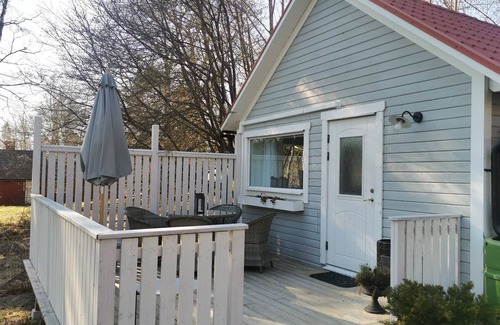 Ytterbystrand Casa | Holiday home on Resarö near the sea | SE13008