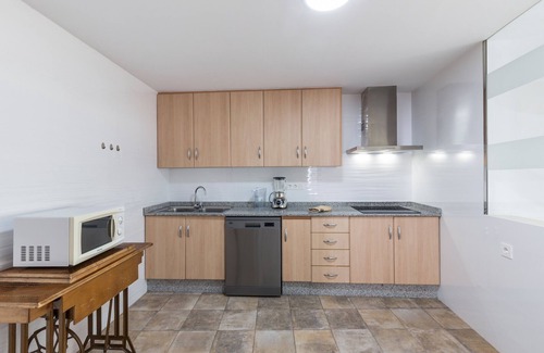 Cehegin Casa | Casa de vacaciones 'Parraga' con vistas a la montaña, terraza privada y balcón