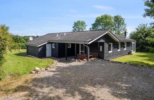 Hejlsminde Strand Casa | Holiday Home Peder - 950m from the sea by Interhome