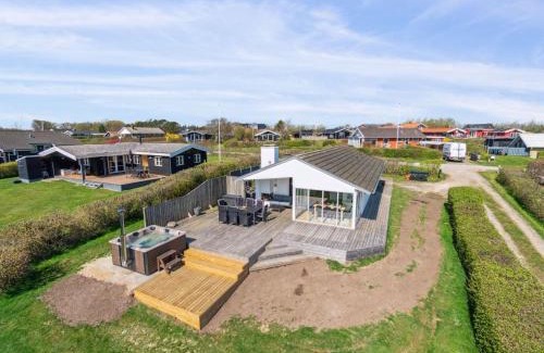 Hurup Thy Casa | Holiday Home Peetu - 200m to the fjord by Interhome