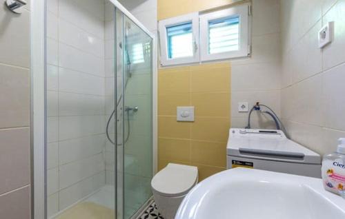 Sucuraj Villa | Holiday Home PERLA - 50 m from the beach