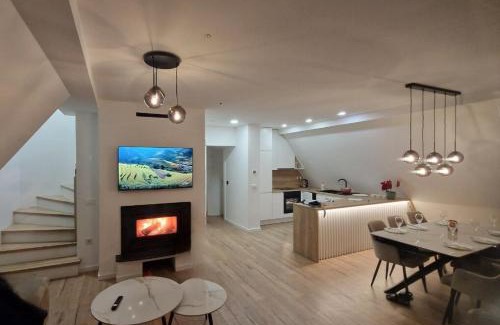 Trn Casa | Holiday home Pine nest