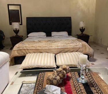 Gulshan-e-Iqbal Casa | Holiday Home