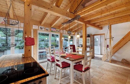 Steinbach Casa | Holiday Home 'Plättig' with Private Terrace, Private Garden and Wi-Fi