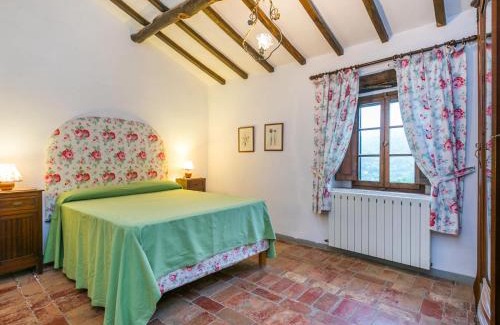 Pescia Casa | Holiday Home Podere Piastriccio- Apt- Grande by Interhome
