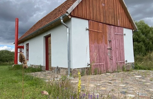 Rensow Casa | Casa de vacaciones 'Projektraum Obst und Sterne' con terraza privada