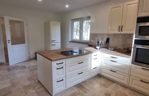 Zulpich Casa | Casa de vacaciones 'Q1' con terraza privada, jardín privado y Wi-Fi