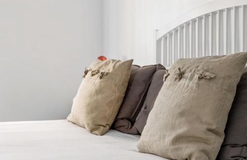 Sao Martinho Casa | Holiday Home Quinta de Santa Emilia 1 by Interhome