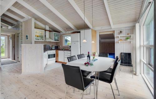 Flovt Strand Casa | Holiday Home Råde Strandpark Xii