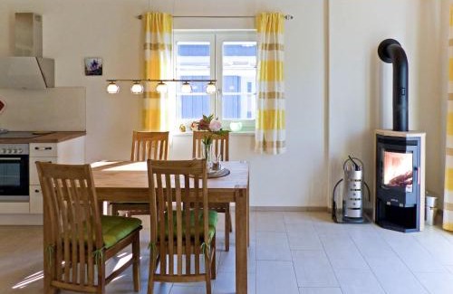 Altefaehr Casa | Holiday Home Rügenperle by Interhome