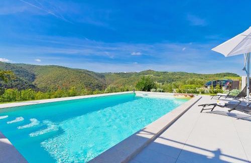 Brkac Casa | Holiday Home Ravan by Interhome