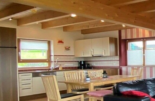 Irmenach Apartamento | Holiday home Red Milan