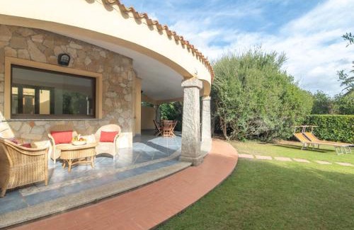 Costa Rei Casa | Holiday Home Rei Sole - REI314 by Interhome